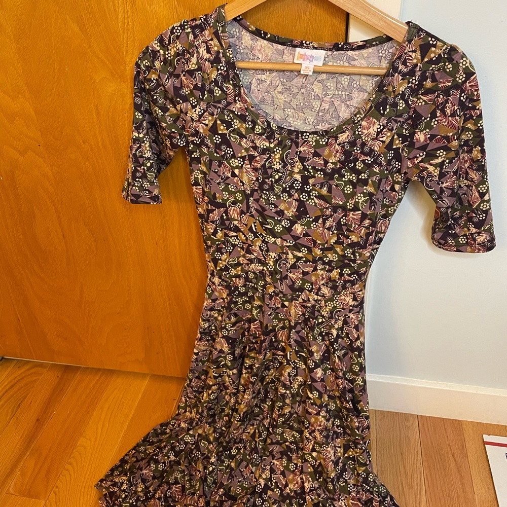 LulaRoe size XS fall color pattern mid sleeve dress